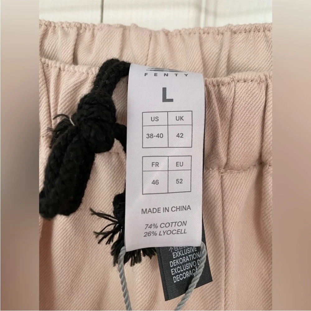 Savage X FENTY Women’s Pants Oversized Logo Wide Leg Pants New size Large - Picture 10 of 16